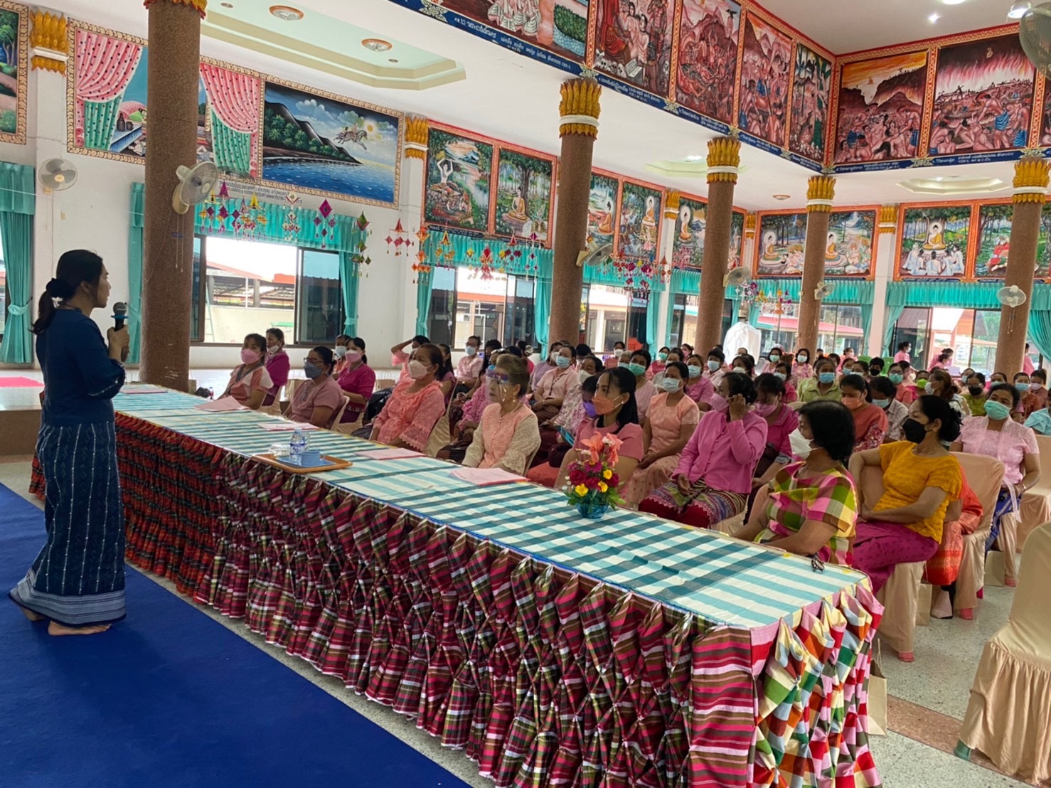 พช.ขอนแก่น ร่วมโครงการ “รวมพลังสตรี ศรีขอนแก่น สืบสาน สร้างสรรค์ แบ่งปันชุมชน อ.บ้านฝาง ปี 2565” โครงการขอรับการสนับสนุนประเภทเงินอุดหนุน ให้กับคณะกรรการพัฒนาสตรีตำบลป่าหวายนั่ง (กพสต.) อำเภอบ้านฝาง จังหวัดขอนแก่น