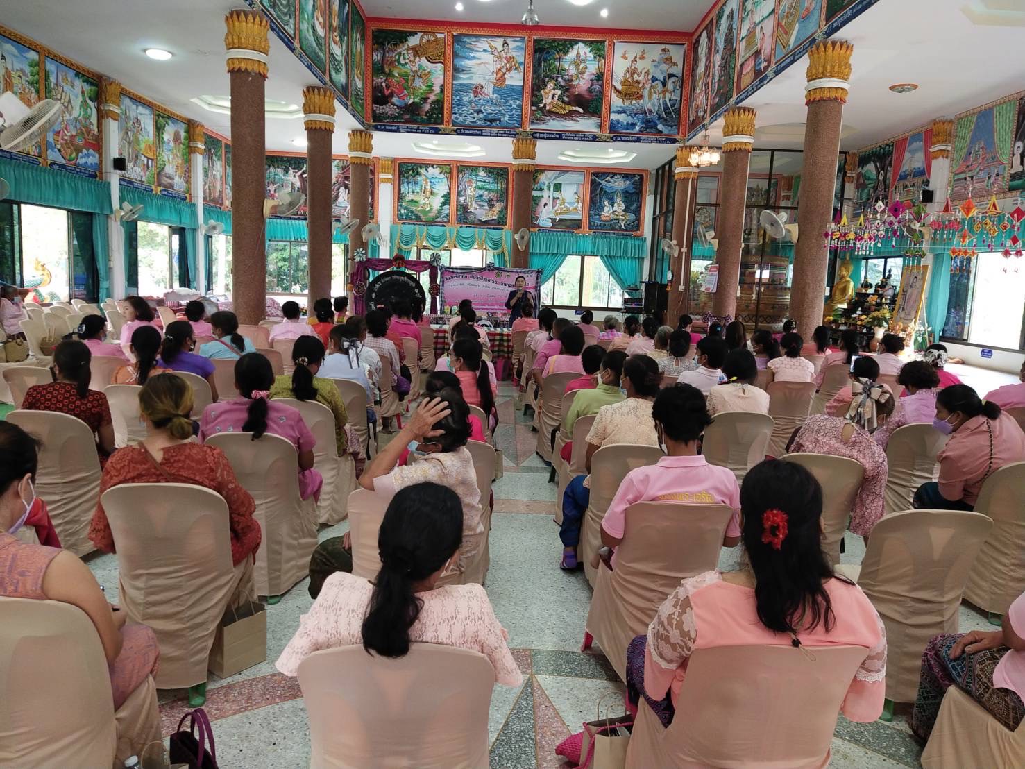 พช.ขอนแก่น ร่วมโครงการ “รวมพลังสตรี ศรีขอนแก่น สืบสาน สร้างสรรค์ แบ่งปันชุมชน อ.บ้านฝาง ปี 2565” โครงการขอรับการสนับสนุนประเภทเงินอุดหนุน ให้กับคณะกรรการพัฒนาสตรีตำบลป่าหวายนั่ง (กพสต.) อำเภอบ้านฝาง จังหวัดขอนแก่น