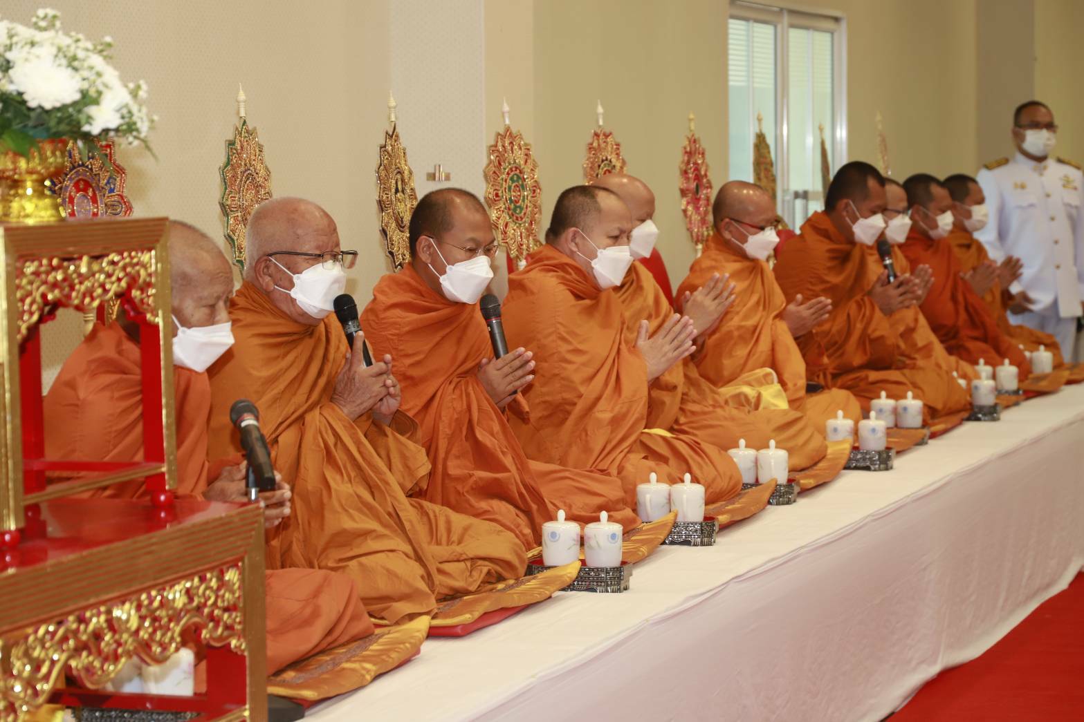 พัฒนาการจังหวัดขอนแก่น: วางพานพุ่มดอกไม้ เนื่องใน “วันจักรี” 6 เม.ย. 2565