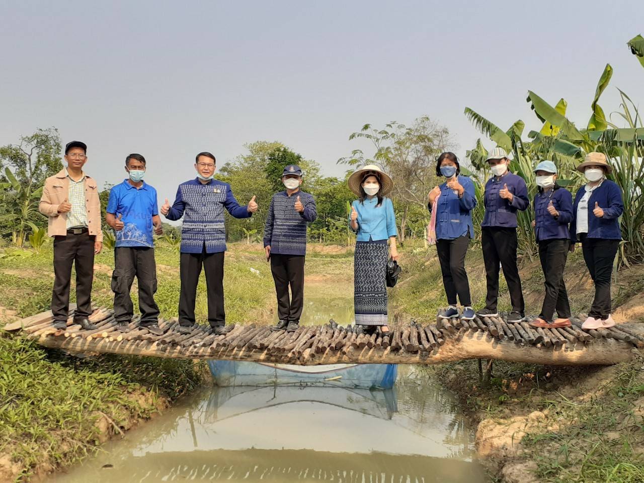 พช.ขอนแก่น : นายวสันต์ ชิงชนะ ผู้ตรวจราชการกรมการพัฒนาชุมชน เขตตรวจราชการที่ 12 ลงพื้นที่ติดตามผลการขับเคลื่อนงานการขจัดความยากจนและพัฒนาคนทุกช่วงวัยอย่างยั่งยืน ตามหลักปรัชญาของเศรษฐกิจพอเพียง และการขับเคลื่อนงานตามภารกิจสำคัญของกรมการพัฒนาชุมชน ปี 2565 จังหวัดขอนแก่น