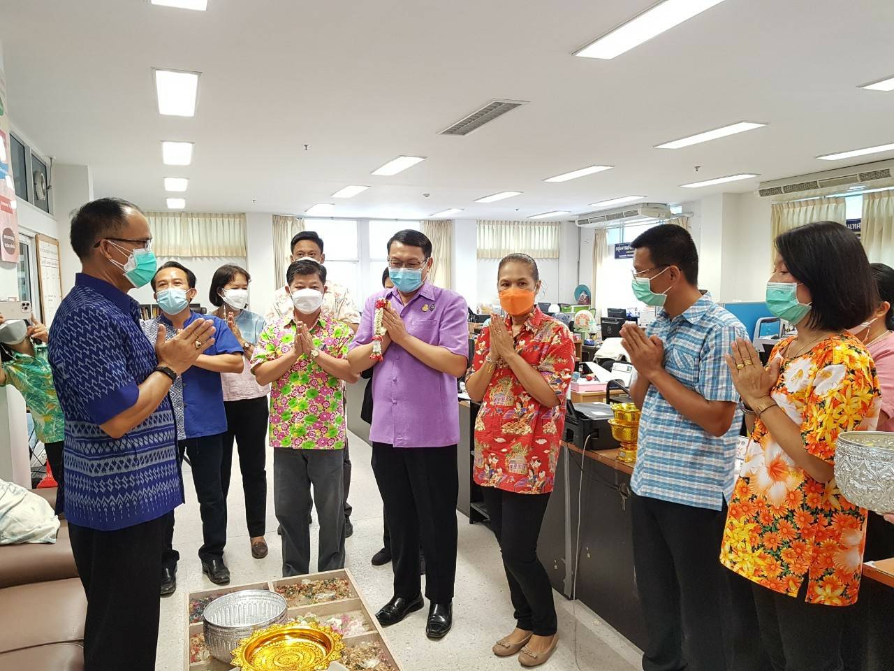 พช.ขอนแก่น : สืบสานประเพณีสงกรานต์ 2565 “สรงน้ำพระ รดน้ำดำหัว ขอพรผู้ใหญ่