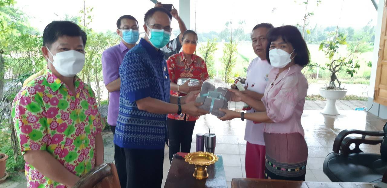 พช.ขอนแก่น : สืบสานประเพณีสงกรานต์ 2565 “สรงน้ำพระ รดน้ำดำหัว ขอพรผู้ใหญ่