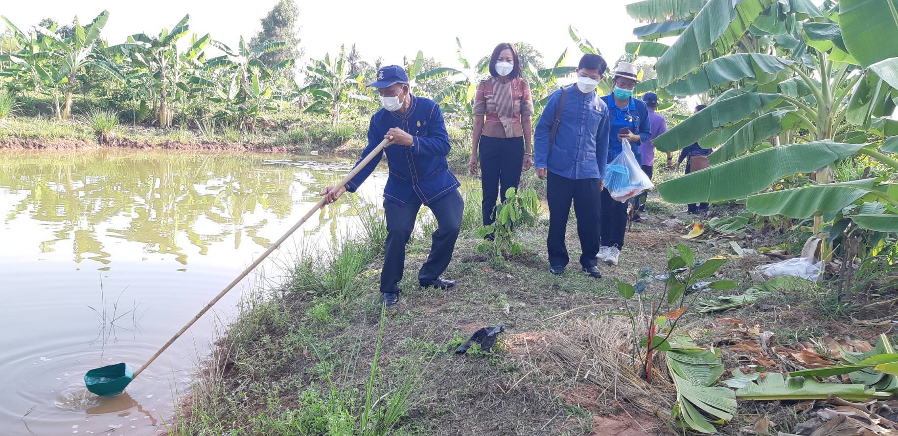 พช.ขอนแก่น : นายวสันต์ ชิงชนะ ผู้ตรวจราชการกรมการพัฒนาชุมชน เขตตรวจราชการที่ 12 ลงพื้นที่จังหวัดขอนแก่น ตรวจติดตามผลการดำเนินงาน ตามประเด็นการตรวจราชการกรมการพัฒนาชุมชน ประจำเดือนเมษายน พ.ศ.2565