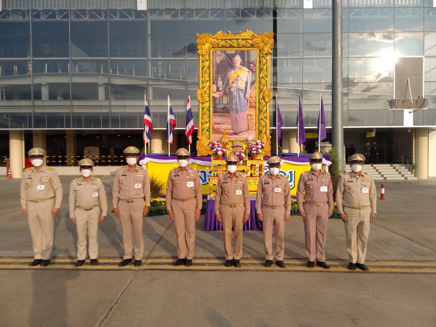 พช.ขอนแก่น : เฝ้ารับเสด็จสมเด็จพระกนิษฐาธิราชเจ้า กรมสมเด็จพระเทพรัตนราชสุดา ฯ สยามบรมราชกุมารี เสด็จพระราชดําเนินไปทรงปฏิบัติพระราชกรณียกิจในพื้นที่จังหวัดขอนแก่น และจังหวัดมหาสารคาม ณ  ท่าอากาศยานนานาชาติขอนแก่น