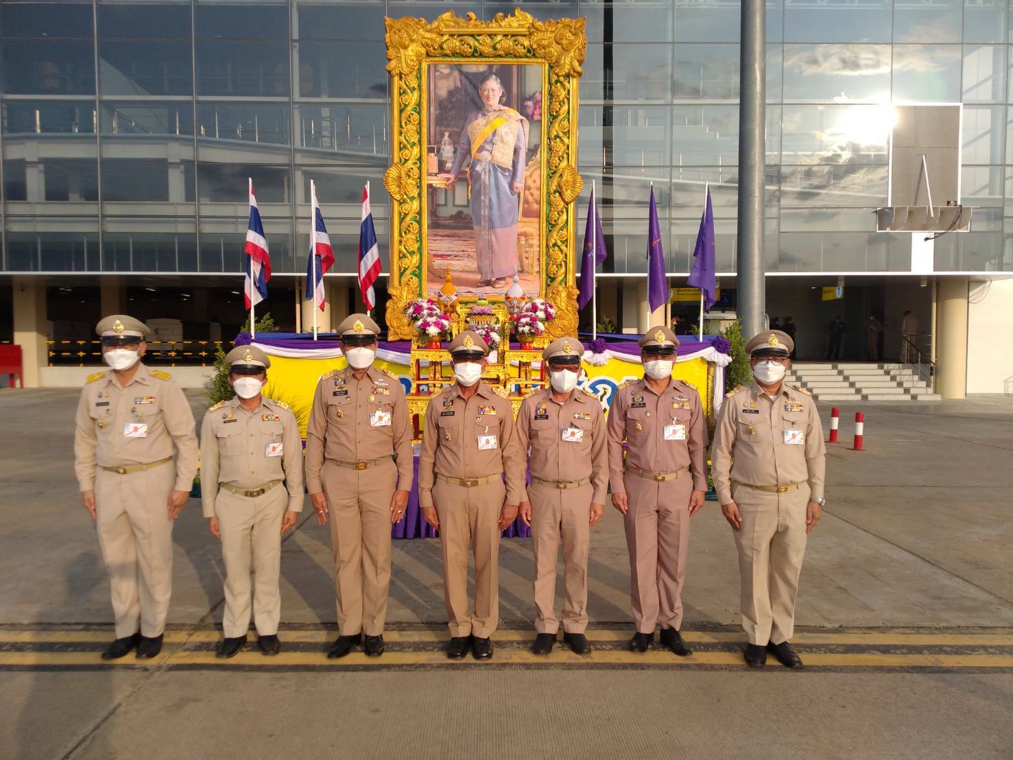 พช.ขอนแก่น : เฝ้ารับเสด็จสมเด็จพระกนิษฐาธิราชเจ้า กรมสมเด็จพระเทพรัตนราชสุดา ฯ สยามบรมราชกุมารี เสด็จพระราชดําเนินไปทรงปฏิบัติพระราชกรณียกิจในพื้นที่จังหวัดขอนแก่น และจังหวัดมหาสารคาม ณ  ท่าอากาศยานนานาชาติขอนแก่น