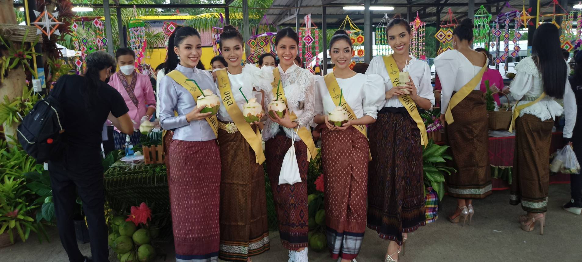 จังหวัดขอนแก่น : ต้อนรับมิสแกรนด์ สนุกสุดแสน ท่องแดนอีสาน พากิน พาเที่ยว ม่วนหลาย