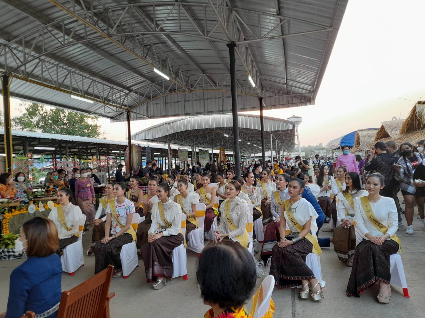 จังหวัดขอนแก่น : ต้อนรับมิสแกรนด์ สนุกสุดแสน ท่องแดนอีสาน พากิน พาเที่ยว ม่วนหลาย