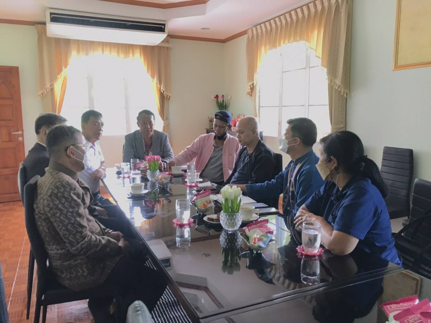 พช.ขอนแก่น : นายสุรศักดิ์ อักษรกุล รองอธิบดีกรมการพัฒนาชุมชน ตรวจเยี่ยมและติดตามผลการดำเนินงานโครงการพัฒนาพื้นที่ต้นแบบการพัฒนาคุณภาพชีวิต ตามหลักทฤษฎีใหม่ประยุกต์สู่ “โคก หนอง นา โมเดล” จังหวัดขอนแก่น วันที่ 2