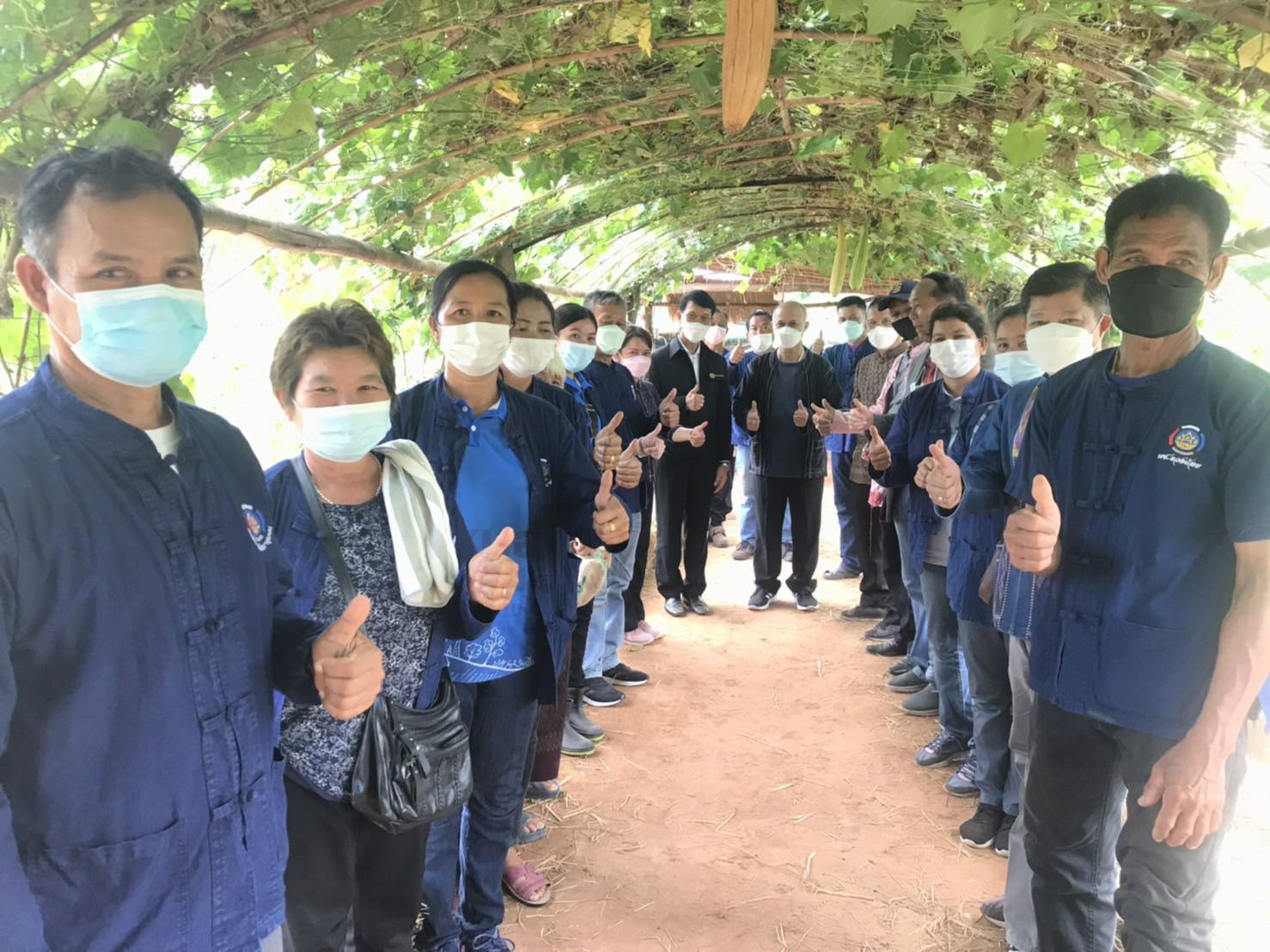 พช.ขอนแก่น : นายสุรศักดิ์ อักษรกุล รองอธิบดีกรมการพัฒนาชุมชน ตรวจเยี่ยมและติดตามผลการดำเนินงานโครงการพัฒนาพื้นที่ต้นแบบการพัฒนาคุณภาพชีวิต ตามหลักทฤษฎีใหม่ประยุกต์สู่ “โคก หนอง นา โมเดล” จังหวัดขอนแก่น วันที่ 2