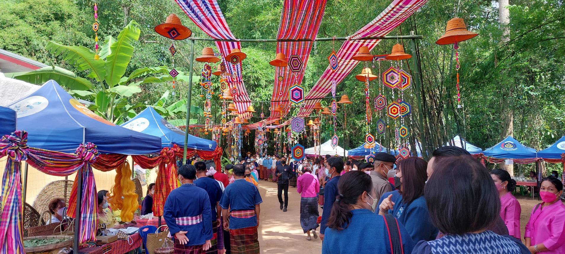 จังหวัดขอนแก่น : ดำเนินการคัดสรรกิจกรรมพัฒนาชุมชนดีเด่น ประจำปี 2565 ระดับกลุ่มอำเภอ