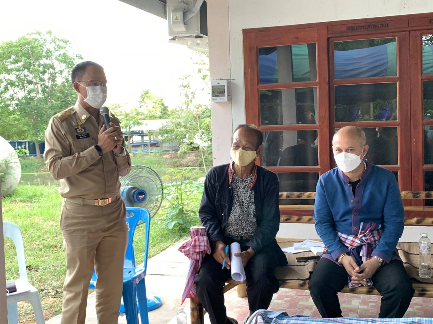 พช.ขอนแก่น :นายสุรศักดิ์ อักษรกุล รองอธิบดีกรมการพัฒนาชุมชน ตรวจเยี่ยมและติดตามผลการดำเนินงานโครงการพัฒนาพื้นที่ต้นแบบการพัฒนาคุณภาพชีวิต  ตามหลักทฤษฎีใหม่ประยุกต์สู่ “โคก หนอง นา โมเดล” จังหวัดขอนแก่น