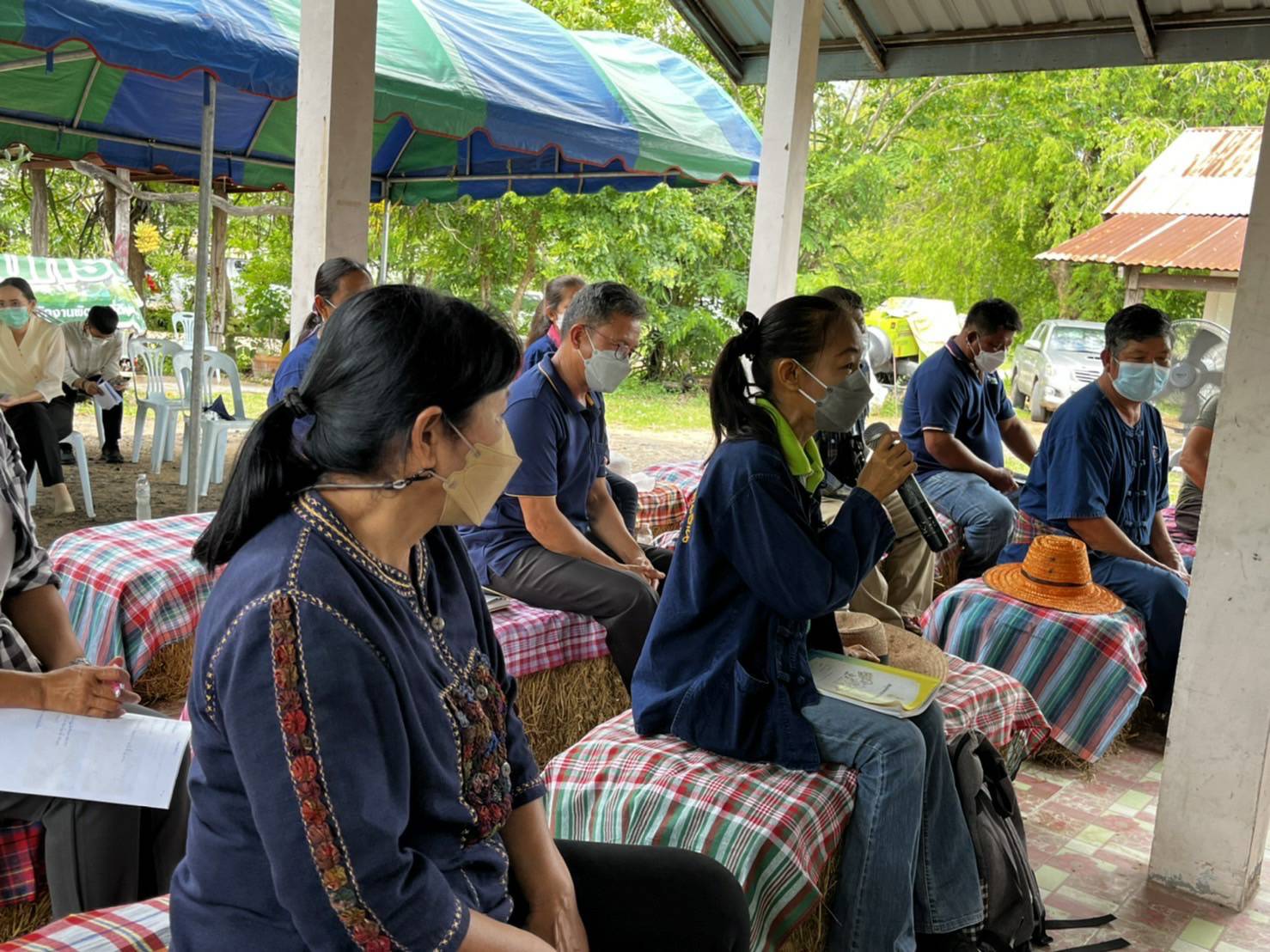 พช.ขอนแก่น :นายสุรศักดิ์ อักษรกุล รองอธิบดีกรมการพัฒนาชุมชน ตรวจเยี่ยมและติดตามผลการดำเนินงานโครงการพัฒนาพื้นที่ต้นแบบการพัฒนาคุณภาพชีวิต  ตามหลักทฤษฎีใหม่ประยุกต์สู่ “โคก หนอง นา โมเดล” จังหวัดขอนแก่น