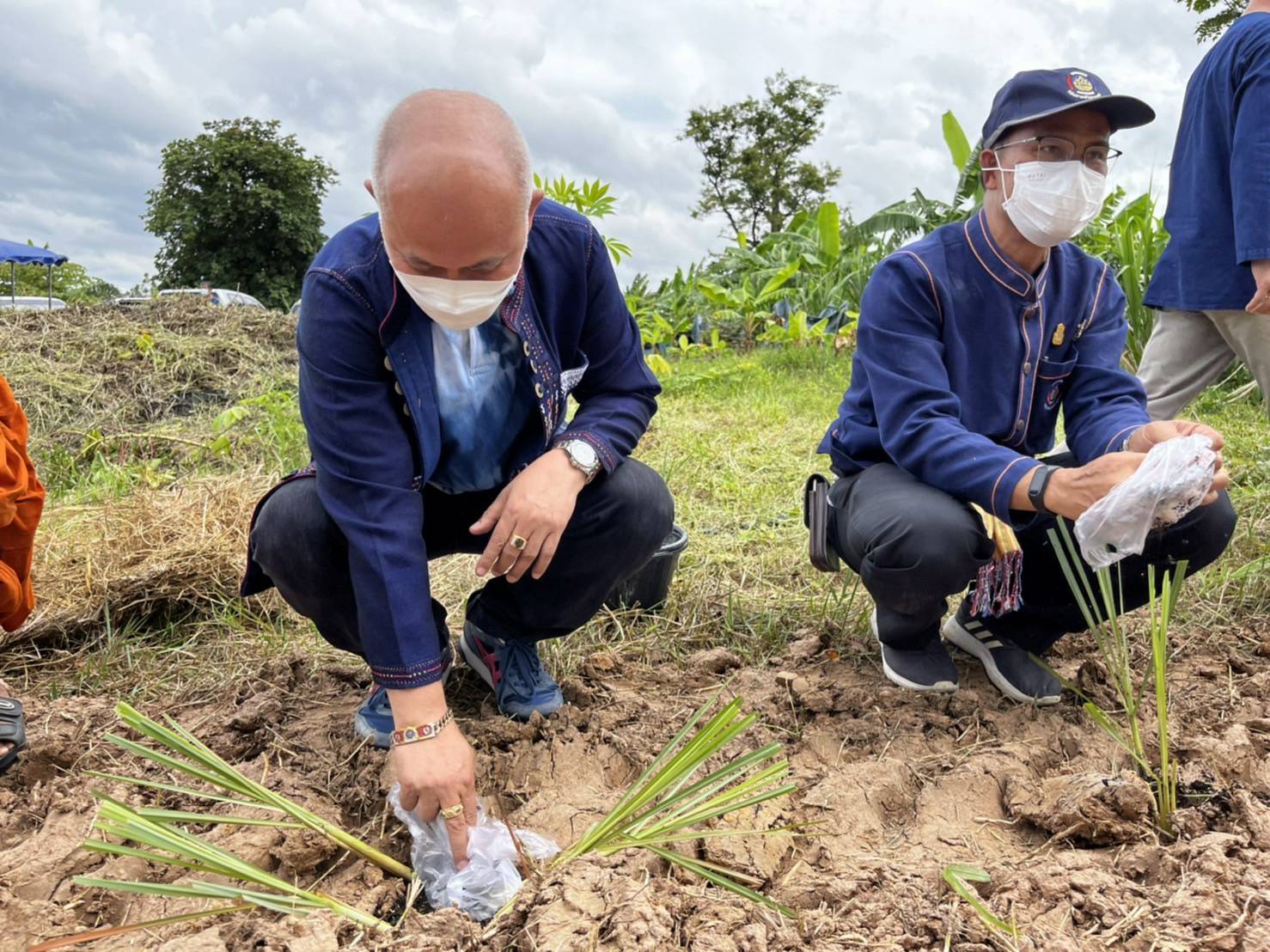 ?พช.ขอนแก่น :นายสุรศักดิ์ อักษรกุล รองอธิบดีกรมการพัฒนาชุมชน ตรวจเยี่ยมการดำเนินงานพัฒนาชุมชนจังหวัดขอนแก่น?