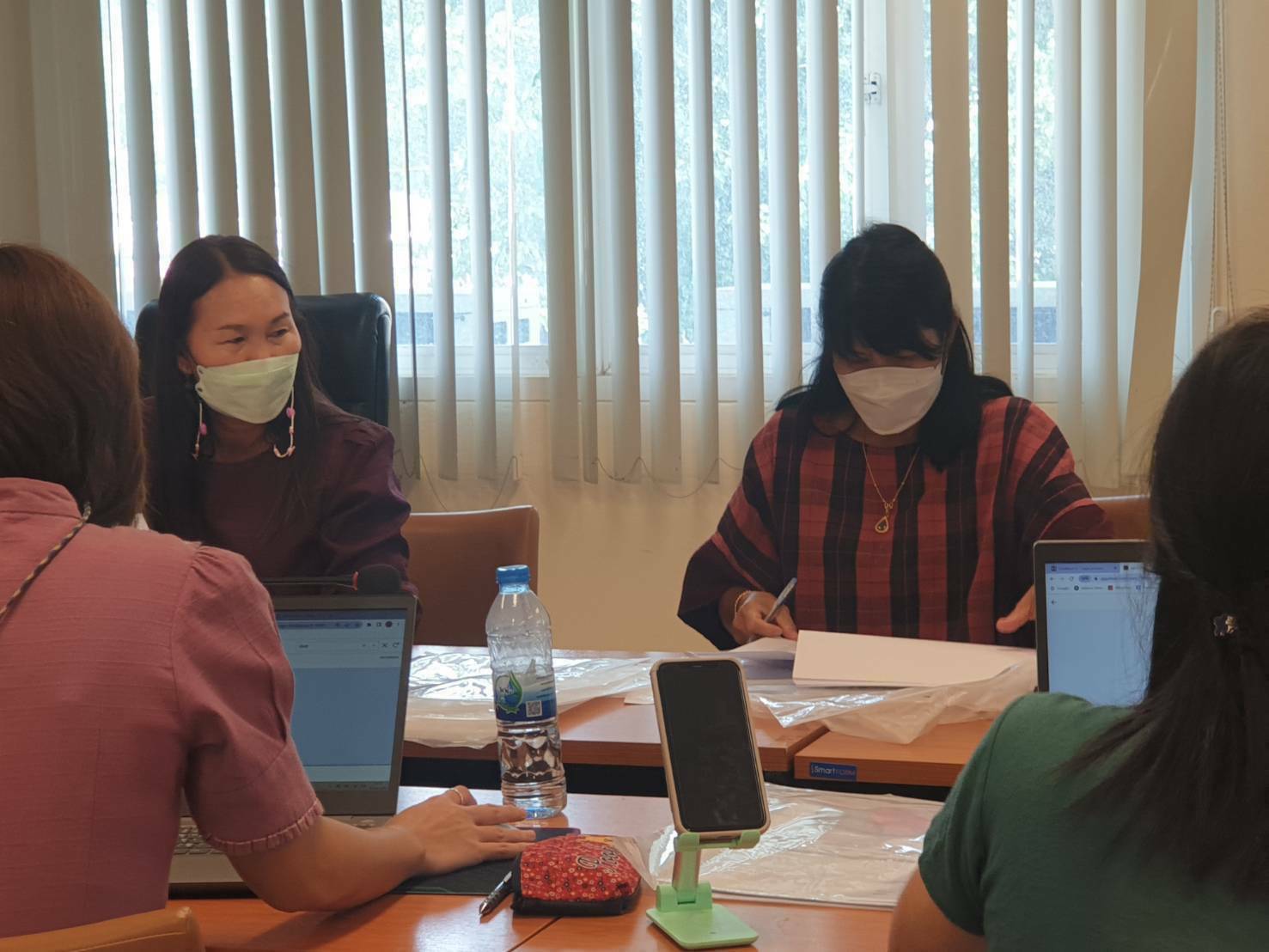 ?พช.ขอนแก่น : บันทึกและตรวจสอบความถูกต้องของข้อมูลและเอกสาร การคัดสรรสุดยอดหนึ่งตำบล หนึ่งผลิตภัณฑ์ไทย ปี พ.ศ. ๒๕๖๕ (OTOP Product Champion : OPC)?