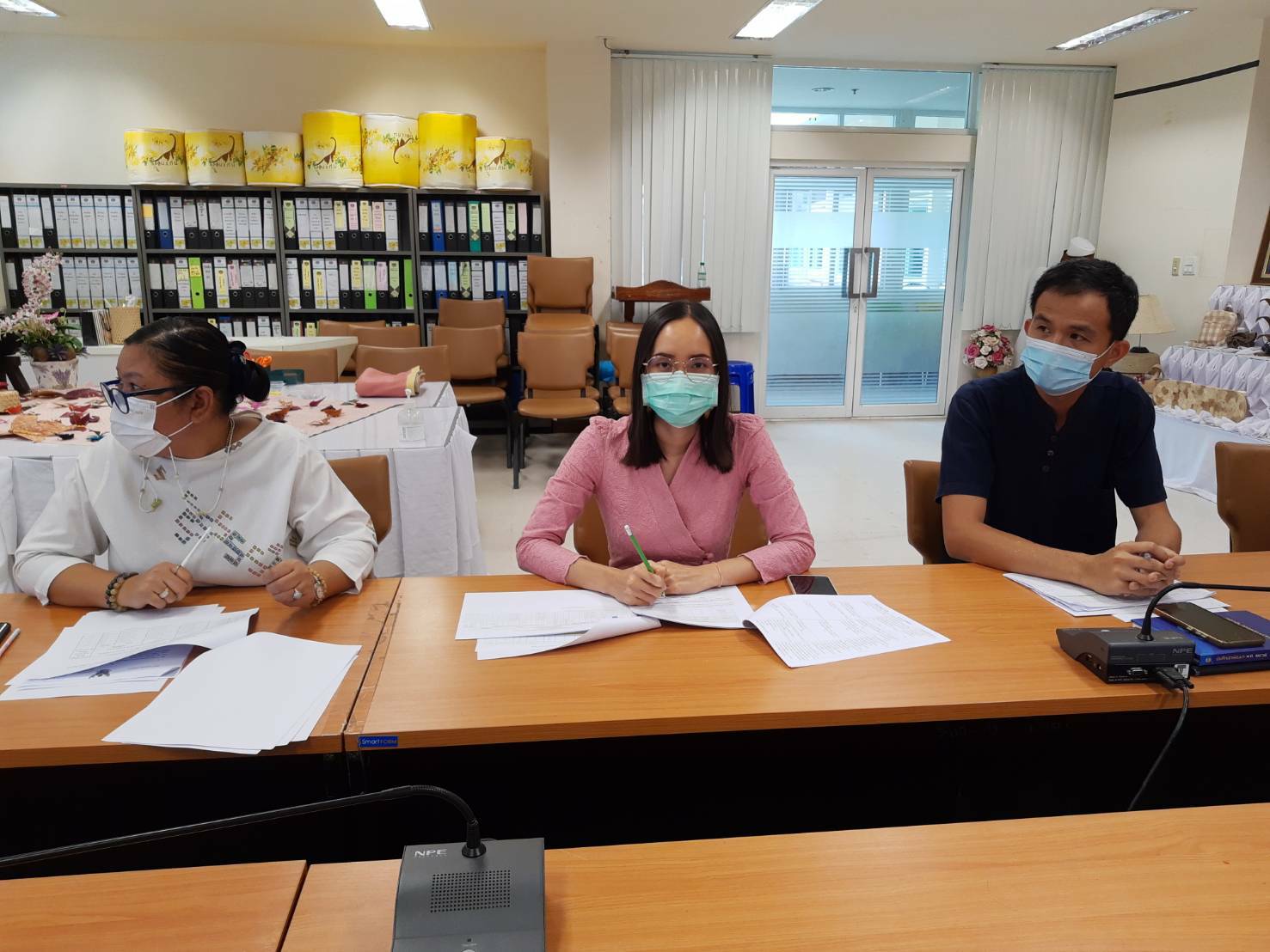 พช.ขอนแก่น : ร่วมประชุมตรวจติดตามงานภารกิจสำคัญของกรมการพัฒนาชุมชน ประจำปีงบประมาณ พ.ศ. 2565 ผ่านระบบการประชุมออนไลน์ (Zoom Cloud Meeting)