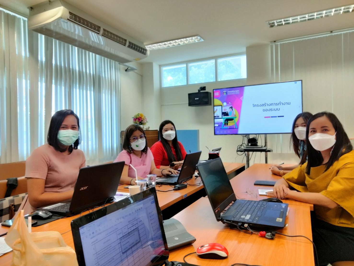 พช.ขอนแก่น : เข้าร่วมฝึกอบรมระบบโปรแกรมบันทึกและประมวลผลข้อมูลความจำเป็นพื้นฐาน (จปฐ.) และข้อมูลพื้นฐานระดับหมู่บ้าน (กชช.2ค.) สำหรับใช้จัดเก็บข้อมูลห้วงแผนพัฒนาเศรษฐกิจและสังคมแห่งชาติ ฉบับที่ 13 (พ.ศ. 2566-2570)