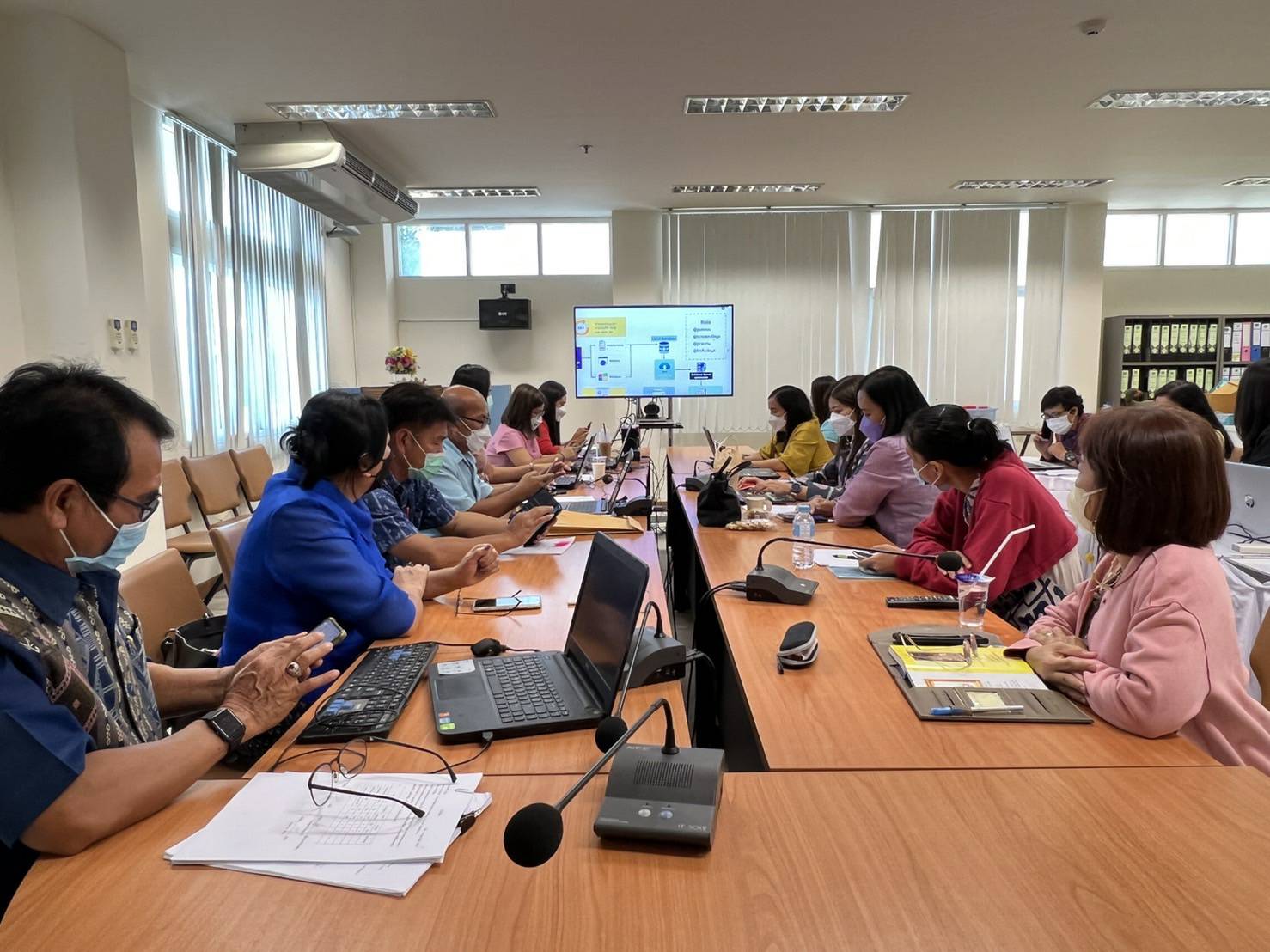 พช.ขอนแก่น : เข้าร่วมฝึกอบรมระบบโปรแกรมบันทึกและประมวลผลข้อมูลความจำเป็นพื้นฐาน (จปฐ.) และข้อมูลพื้นฐานระดับหมู่บ้าน (กชช.2ค.) สำหรับใช้จัดเก็บข้อมูลห้วงแผนพัฒนาเศรษฐกิจและสังคมแห่งชาติ ฉบับที่ 13 (พ.ศ. 2566-2570)