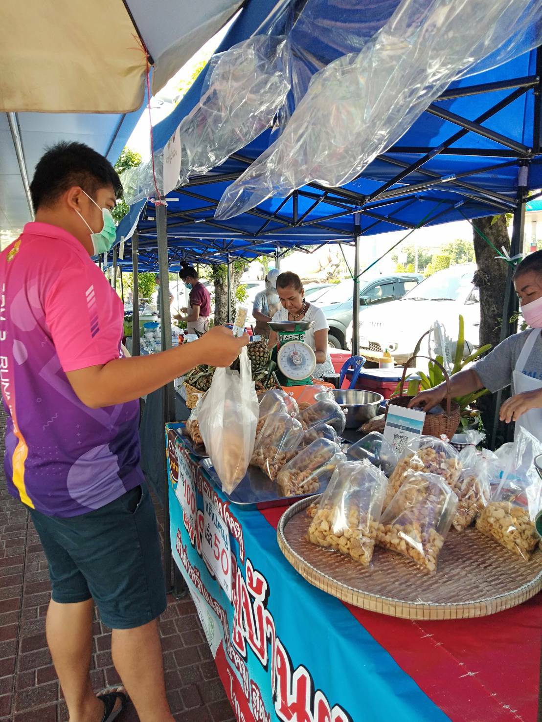 ?”พช.”ขอนแก่น : ตรวจเยี่ยมและให้กำลังใจผู้ประกอบการในงาน“OTOP Mobil @PTT Station” ภายใต้โครงการ “ผลิตภัณฑ์ชุมชน คนรักสุขภาพ ครั้งที่ 2” ระหว่างวันที่ 1-5 มิถุนายน 2565 พร้อมอุดหนุนสินค้าเพื่อเป็นขวัญ กำลังใจ?