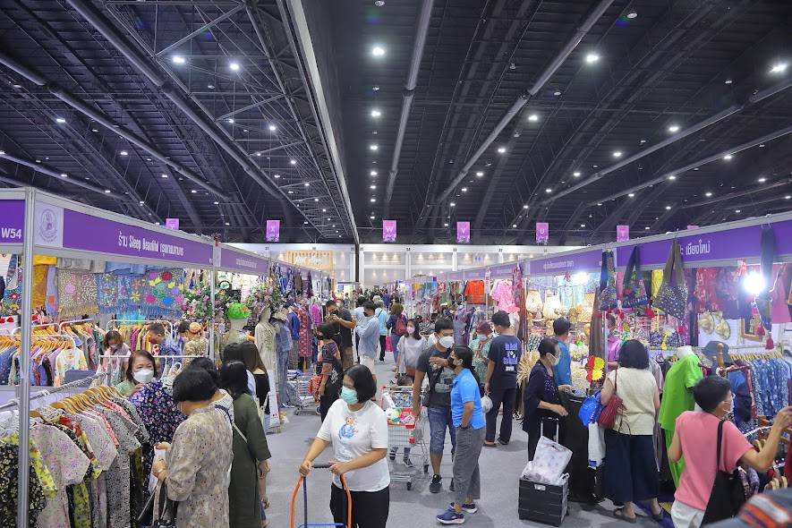 ?จังหวัดขอนแก่น : ฯพณฯ รัฐมนตรีช่วยว่าการกระทรวงมหาดไทย (นายทรงศักดิ์ ทองศรี) พร้อมคณะที่ปรึกษารัฐมนตรี ได้ตรวจเยี่ยมชมและให้กำลังใจผู้ผลิต ผู้ประกอบการ OTOP จังหวัดขอนแก่น ในงาน OTOP Midyear 2022 “สุขช้อป สุขใจ สุขทั่วไทย รวมไว้ในที่เดียว ?