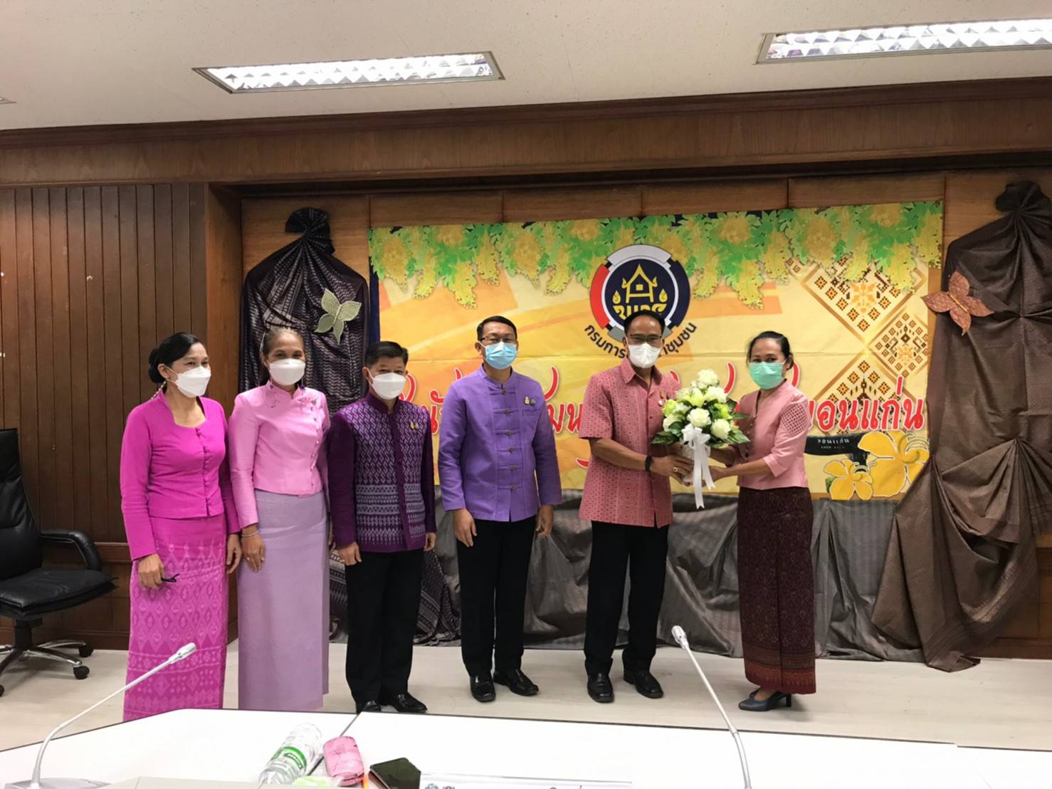พช.ขอนแก่น : ประชุมผู้บริหารและนักวิชาการพัฒนาชุมชนจังหวัด เพื่อติดตามงานและประสานงานในการขับเคลื่อนงานพัฒนาชุมชน ครั้งที่ 5/2565