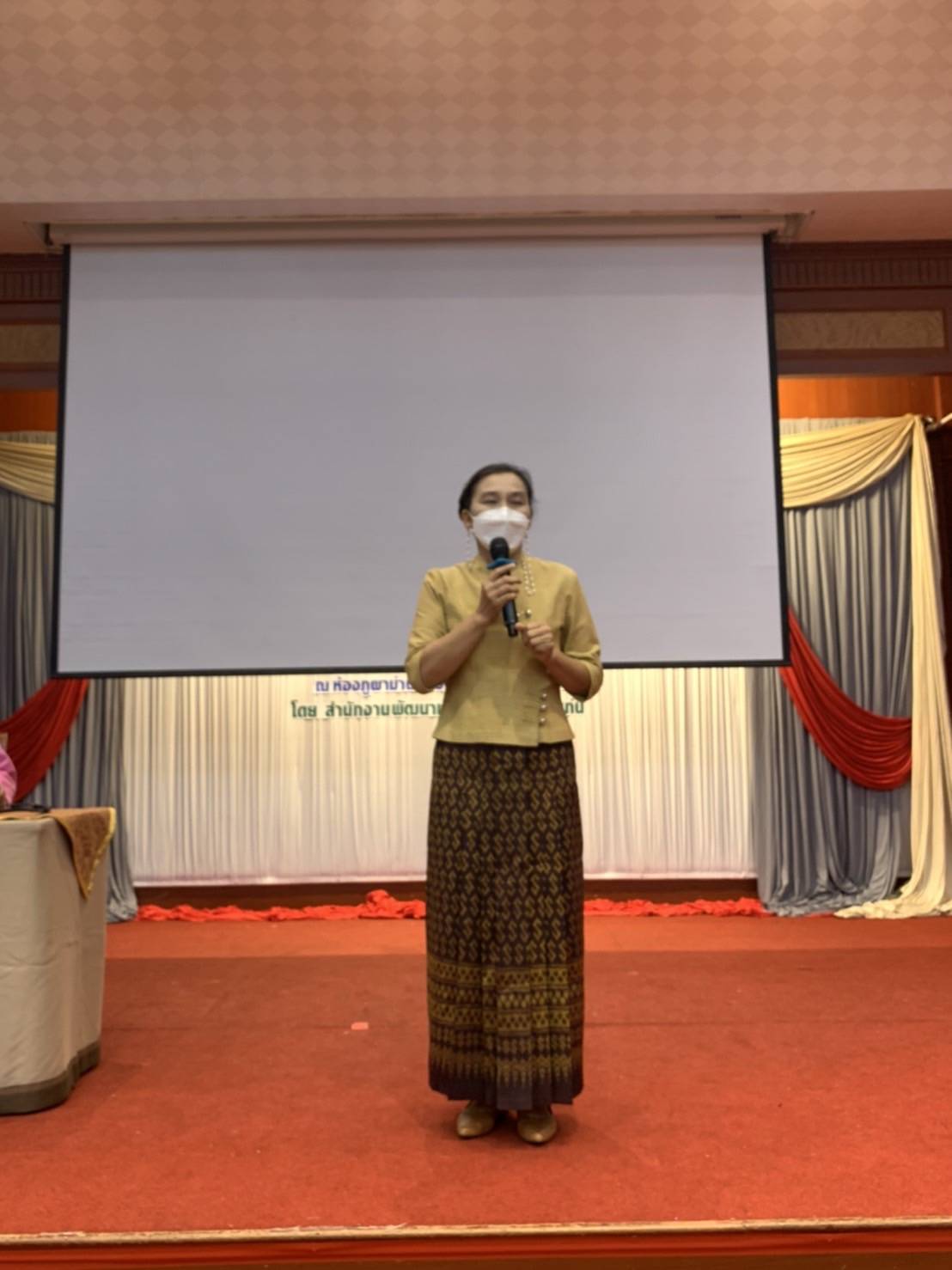 ?พช. ขอนแก่น : ดำเนินงานตามโครงการเพิ่มประสิทธิภาพการปฏิบัติงานกองทุนพัฒนาบทบาทสตรี แก่กลไกการขับเคลื่อนกองทุนพัฒนาบทบาทสตรี ระดับจังหวัด?