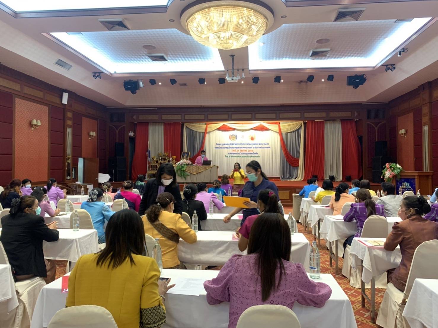 ?พช. ขอนแก่น : ดำเนินงานตามโครงการเพิ่มประสิทธิภาพการปฏิบัติงานกองทุนพัฒนาบทบาทสตรี แก่กลไกการขับเคลื่อนกองทุนพัฒนาบทบาทสตรี ระดับจังหวัด?