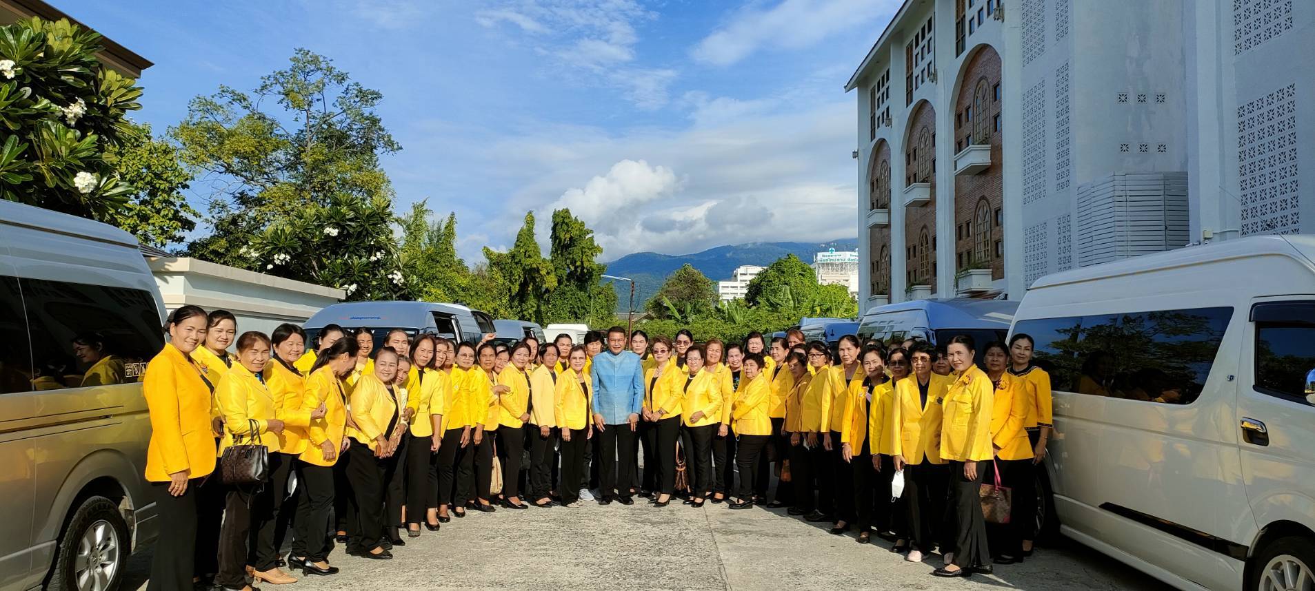 ?พช.ขอนแก่น : ดำเนินงานโครงการพัฒนาศักยภาพกลุ่มสตรีจังหวัดขอนแก่นประจำปี 2565 กิจกรรมประชุมเชิงปฏิบัติการคณะกรรมการพัฒนาสตรีจังหวัดขอนแก่น และทัศนศึกษาดูงานนอกพื้นที่จังหวัดขอนแก่น ?