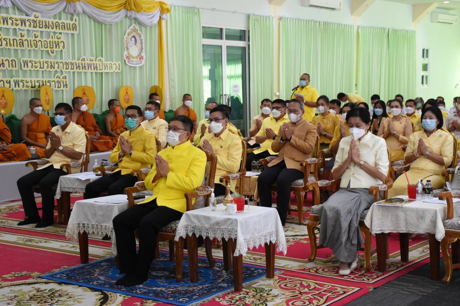 ?พช.ขอนแก่น : ร่วมพิธีเจริญพระพุทธมนต์ถวายพระพรชัยมงคลแด่ พระบาทสมเด็จพระเจ้าอยู่หัว สมเด็จพระนางเจ้าสิริกิติ์ พระบรมราชินีนาถ พระบรมราชชนนีพันปีหลวง และสมเด็จพระนางเจ้าฯ พระบรมราชินี ประจำปีพุทธศักราช 2565