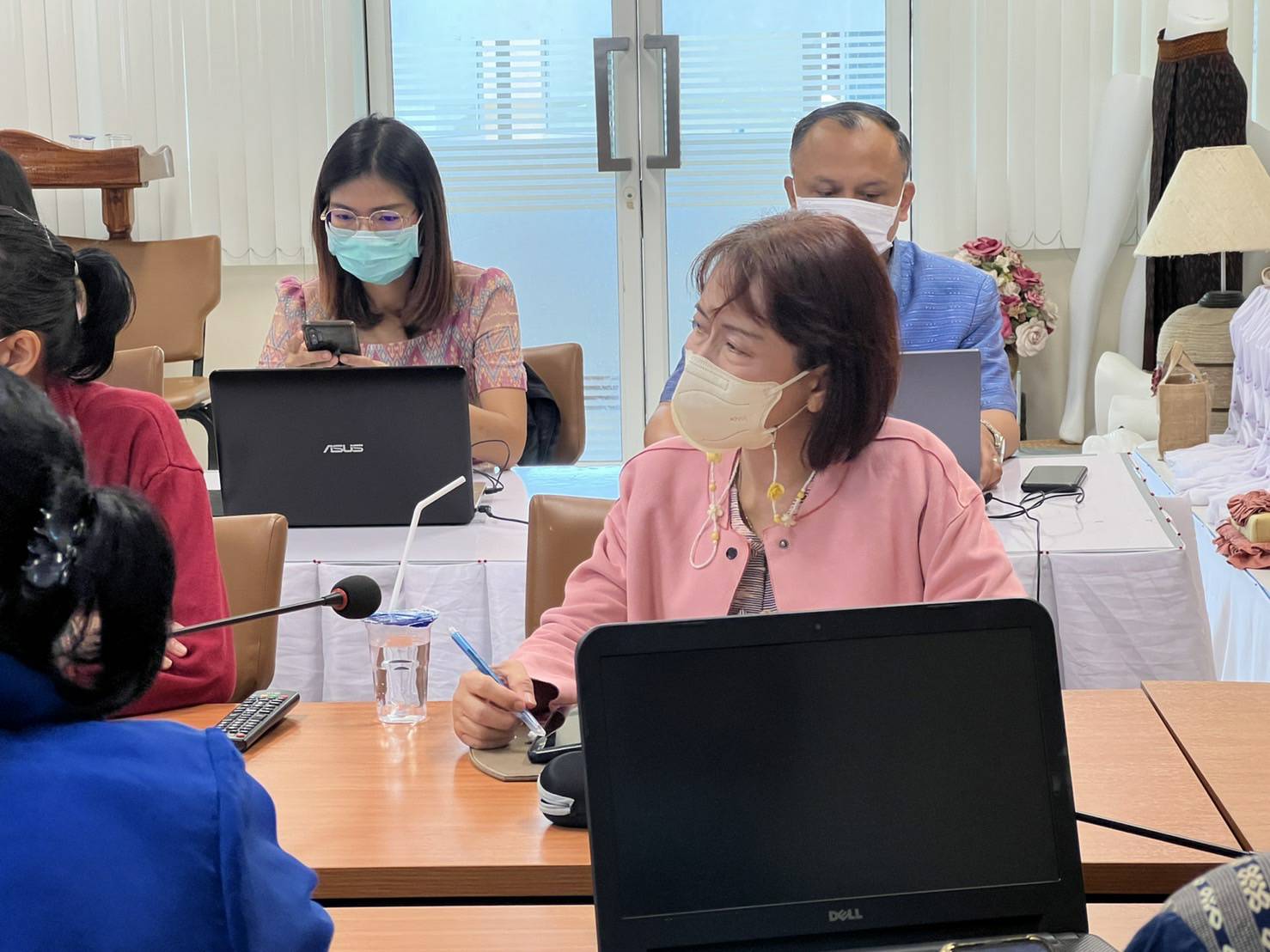 พช.ขอนแก่น : เข้าร่วมฝึกอบรมระบบโปรแกรมบันทึกและประมวลผลข้อมูลความจำเป็นพื้นฐาน (จปฐ.) และข้อมูลพื้นฐานระดับหมู่บ้าน (กชช.2ค.) สำหรับใช้จัดเก็บข้อมูลห้วงแผนพัฒนาเศรษฐกิจและสังคมแห่งชาติ ฉบับที่ 13 (พ.ศ. 2566-2570)