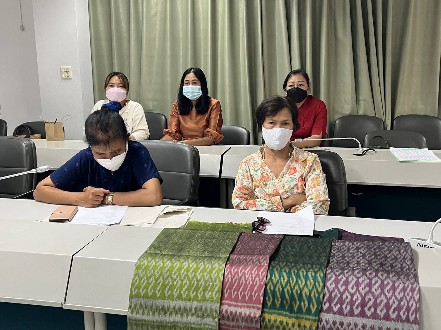 พช.ขอนแก่น : สนองพระดำริ สมเด็จพระเจ้าลูกเธอ เจ้าฟ้าสิริวัณณวรี นารีรัตนราชกัญญา เตรียมการประกวดผ้าลายพระราชทาน “ผ้าขิดลายนารีรัตนราชกัญญา”