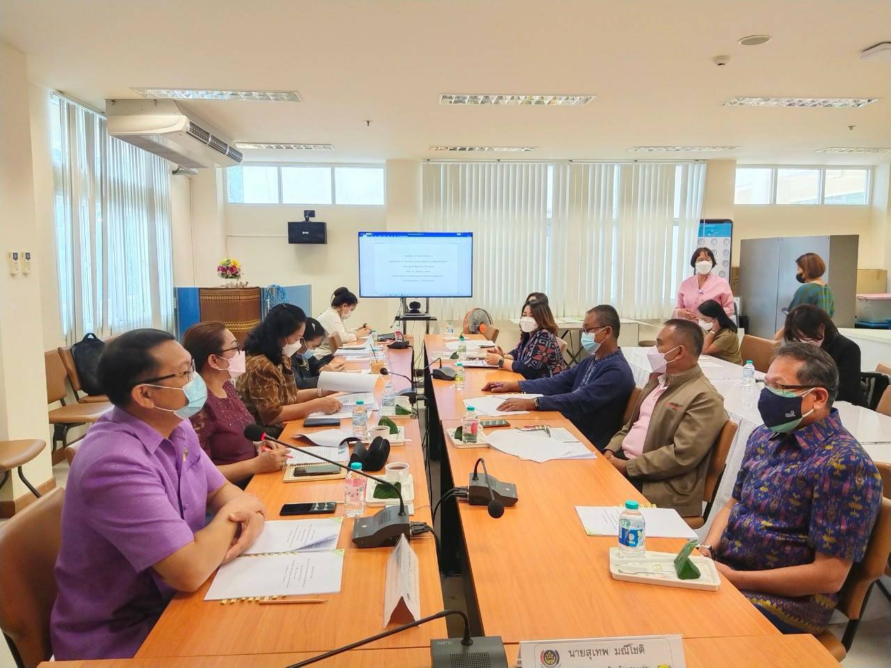พช.ขอนแก่น : ประชุมคณะกรรมการกำหนดหลักเกณฑ์และพิจารณาคัดสรรกิจกรรมพัฒนาชุมชนดีเด่น ระดับจังหวัด ประจำปี 2565 ครั้งที่ 1/2565