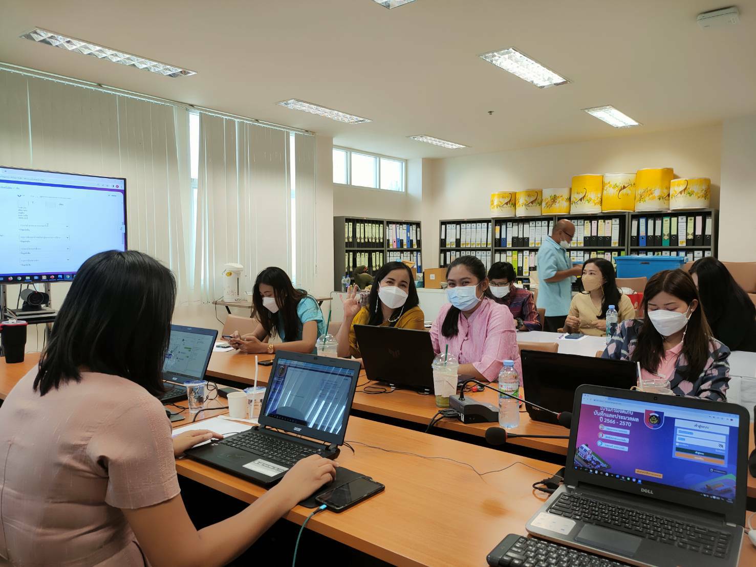 พช.ขอนแก่น : เข้าร่วมฝึกอบรมระบบโปรแกรมบันทึกและประมวลผลข้อมูลความจำเป็นพื้นฐาน (จปฐ.) และข้อมูลพื้นฐานระดับหมู่บ้าน (กชช.2ค.) สำหรับใช้จัดเก็บข้อมูลห้วงแผนพัฒนาเศรษฐกิจและสังคมแห่งชาติ ฉบับที่ 13 (พ.ศ. 2566-2570)