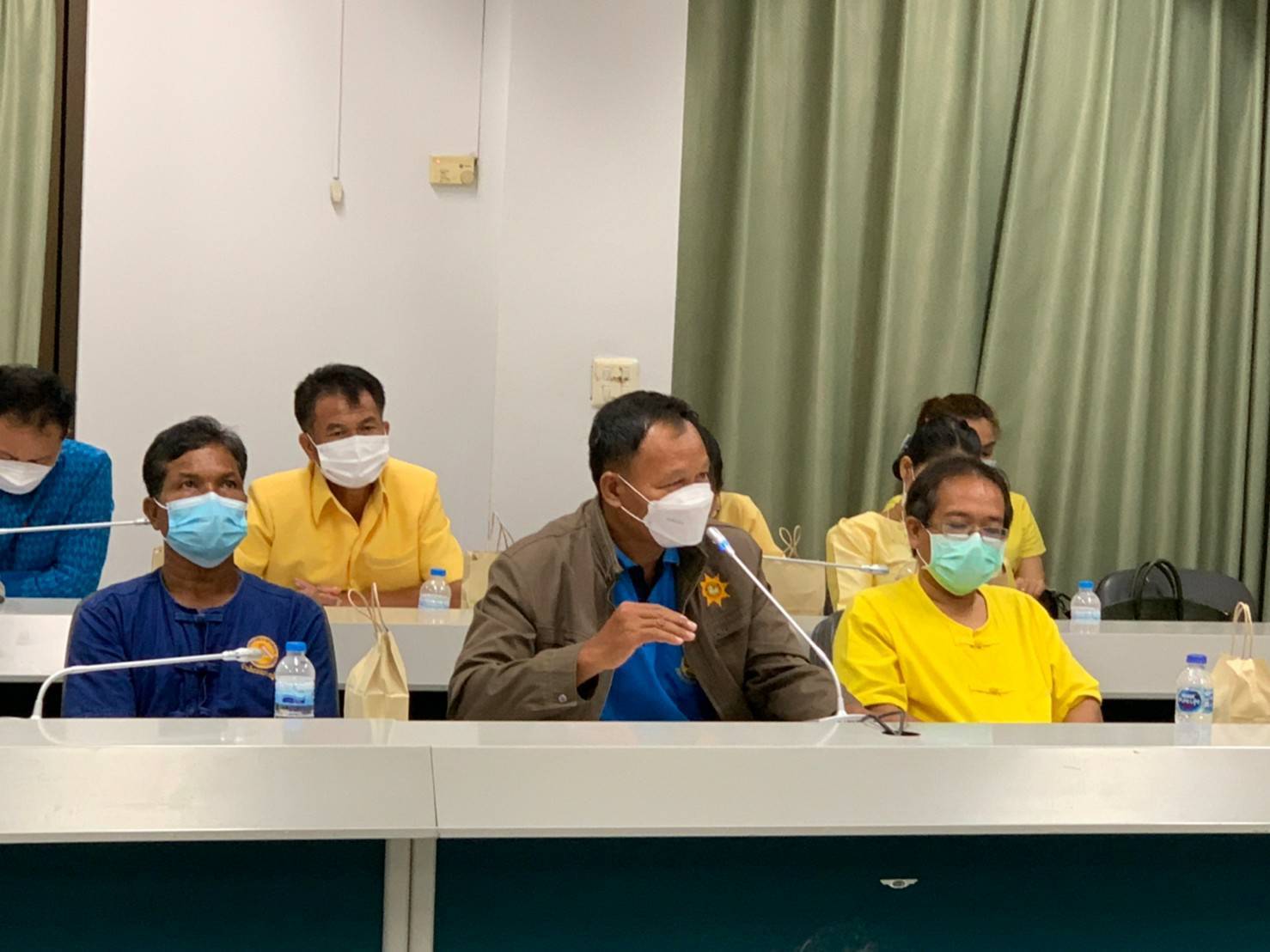 จังหวัดขอนแก่น : ประชุมคณะกรรมการรับรองมาตรฐานการพัฒนาชุมชน จังหวัดขอนแก่น ประจำปี 2565 ตามโครงการส่งเสริมและพัฒนาระบบมาตรฐานการพัฒนาชุมชน ระดับจังหวัด  กิจกรรมที่ ๒ ประเมิน/รับรอง/นำเสนอผลการพัฒนาตามระบบมาตรฐานการพัฒนาชุมชน 