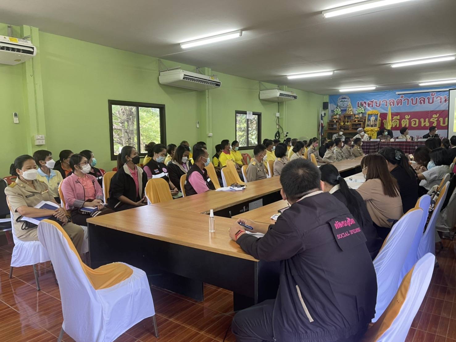 ?พช.ขอนแก่น : ร่วมต้อนรับคณะกรรมการตรวจสอบและประเมินผลประจำกระทรวงการพัฒนาสังคมและความมั่นคงของมนุษย์ (ค.ต.ป.พม.) ในการลงพื้นที่ ตรวจสอบประเมินผลการขับเคลื่อนงานด้านสังคมในพื้นที่อำเภอหนองเรือ จังหวัดขอนแก่น?