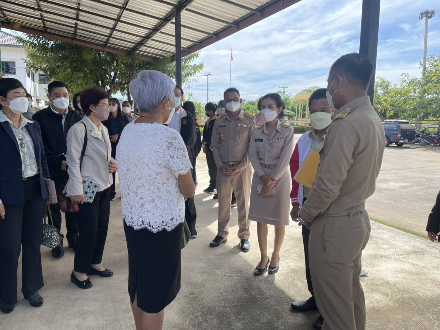 ?พช.ขอนแก่น : ร่วมต้อนรับคณะกรรมการตรวจสอบและประเมินผลประจำกระทรวงการพัฒนาสังคมและความมั่นคงของมนุษย์ (ค.ต.ป.พม.) ในการลงพื้นที่ ตรวจสอบประเมินผลการขับเคลื่อนงานด้านสังคมในพื้นที่อำเภอหนองเรือ จังหวัดขอนแก่น?