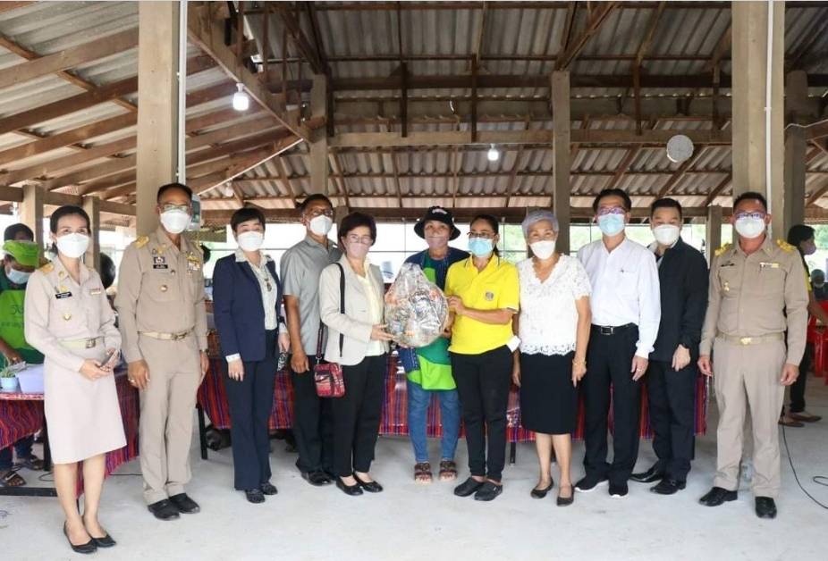 ?พช.ขอนแก่น : ร่วมต้อนรับคณะกรรมการตรวจสอบและประเมินผลประจำกระทรวงการพัฒนาสังคมและความมั่นคงของมนุษย์ (ค.ต.ป.พม.) ในการลงพื้นที่ ตรวจสอบประเมินผลการขับเคลื่อนงานด้านสังคมในพื้นที่อำเภอหนองเรือ จังหวัดขอนแก่น?