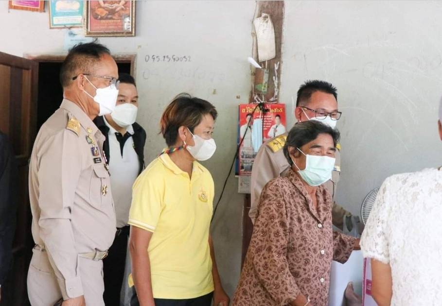 ?พช.ขอนแก่น : ร่วมต้อนรับคณะกรรมการตรวจสอบและประเมินผลประจำกระทรวงการพัฒนาสังคมและความมั่นคงของมนุษย์ (ค.ต.ป.พม.) ในการลงพื้นที่ ตรวจสอบประเมินผลการขับเคลื่อนงานด้านสังคมในพื้นที่อำเภอหนองเรือ จังหวัดขอนแก่น?