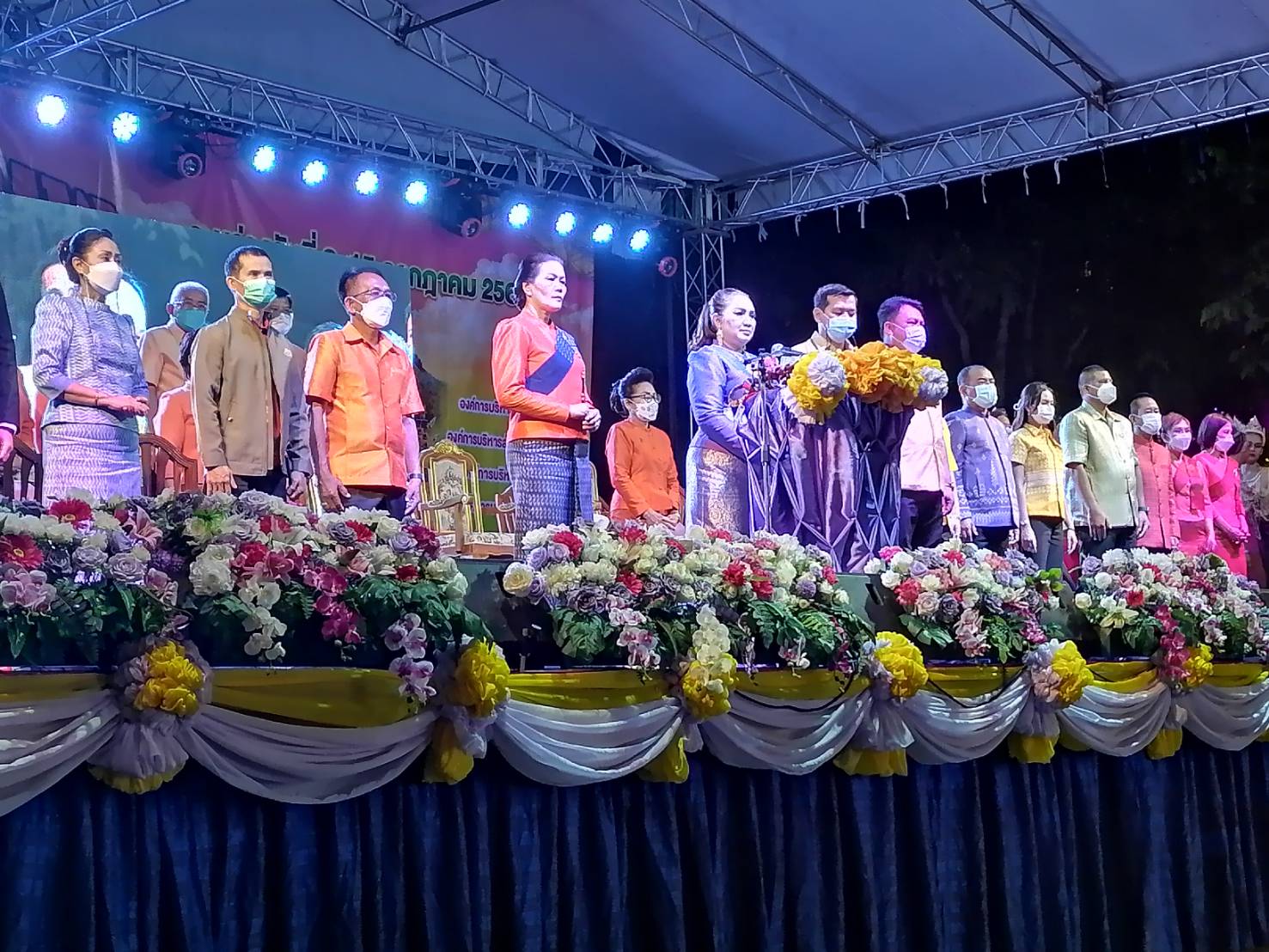 ?จังหวัดขอนแก่น : ยิ่งใหญ่อลังการ! ‘อ.ชุมแพ’ จัดงานประจำปีรวมของดีเมืองชุมแพครั้งที่ 19 ชวนชิม – ชม- ช้อป ตลาดนัดประชารัฐคนไทยยิ้มได้ ?