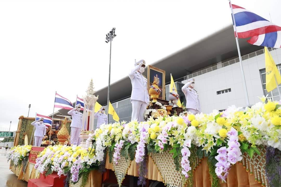 ?จังหวัดขอนแก่น เชิญเทียนพรรษาและผ้าอาบน้ำฝนพระราชทาน และพิธีสมโภชเทียนพรรษาพระราชทาน เมืองขามแก่น เสียงแคน ดอกคูน ประจำปี 2565 ?