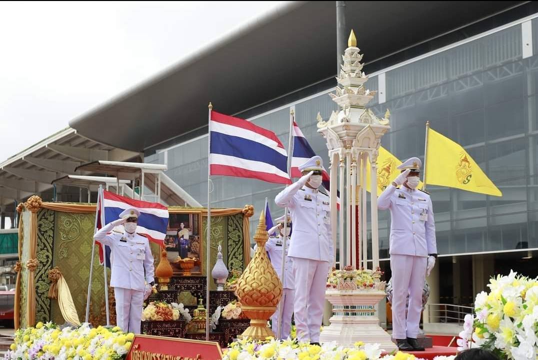 ?จังหวัดขอนแก่น เชิญเทียนพรรษาและผ้าอาบน้ำฝนพระราชทาน และพิธีสมโภชเทียนพรรษาพระราชทาน เมืองขามแก่น เสียงแคน ดอกคูน ประจำปี 2565 ?