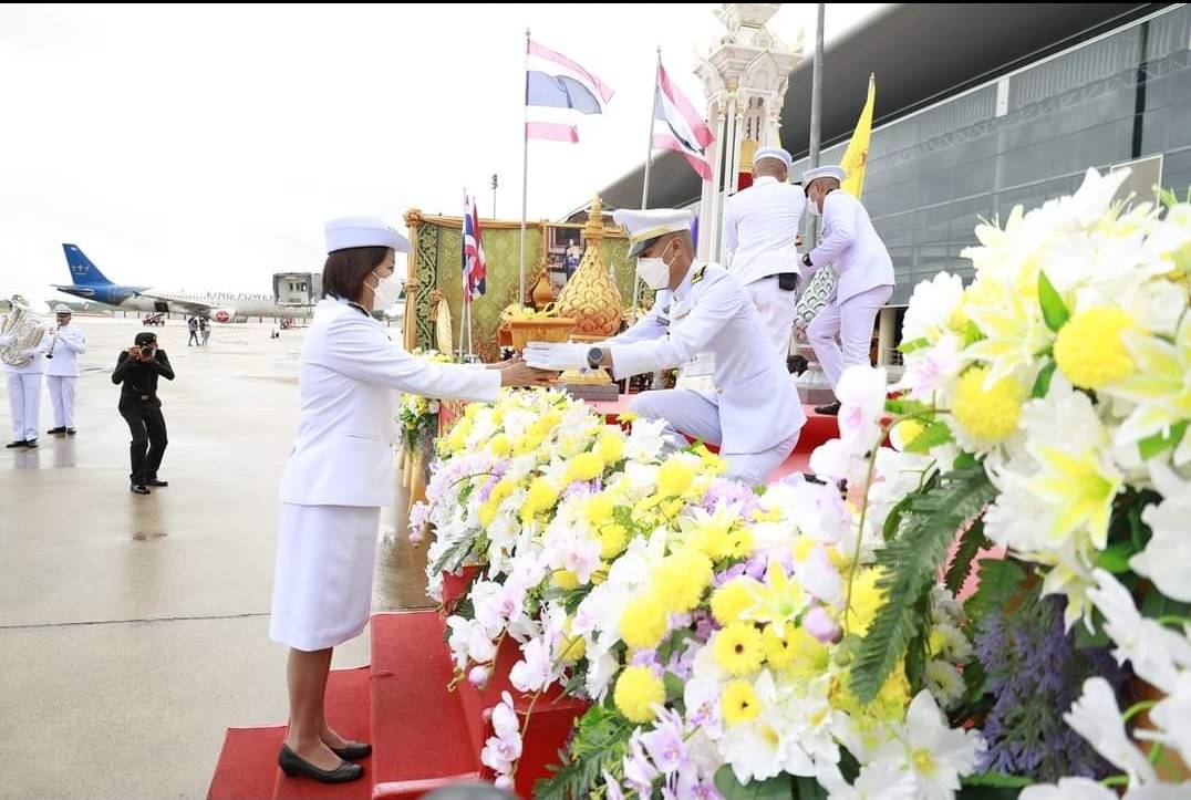 ?จังหวัดขอนแก่น เชิญเทียนพรรษาและผ้าอาบน้ำฝนพระราชทาน และพิธีสมโภชเทียนพรรษาพระราชทาน เมืองขามแก่น เสียงแคน ดอกคูน ประจำปี 2565 ?