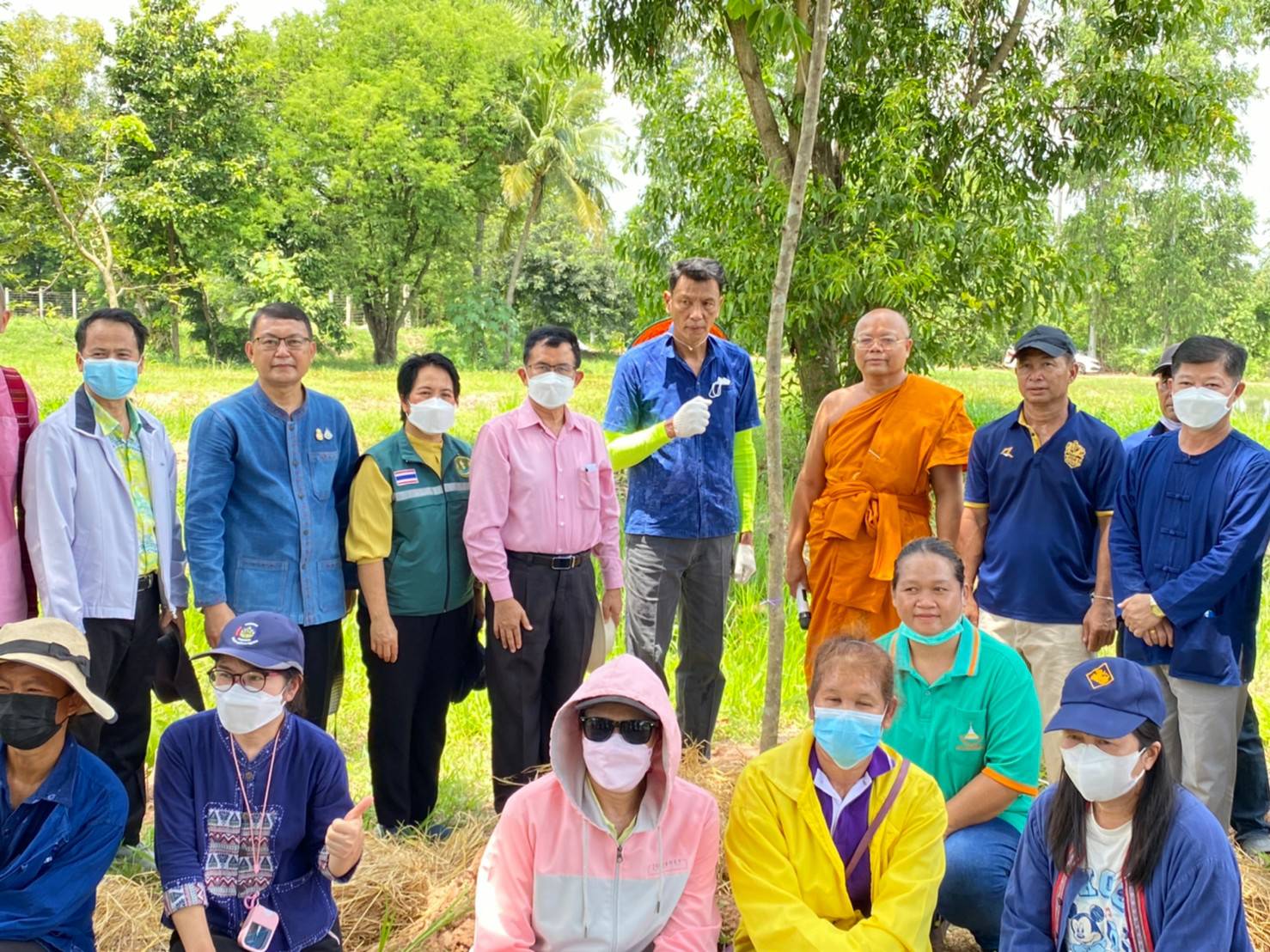 พช.ขอนแก่น : ร่วมกิจกรรมโครงการ 130 ปี กระทรวงมหาดไทย : ความสุขสร้างได้ ด้วยใจอาสา “แบกจอบ เสียม หิ้วปิ่นโต ร่วมสานสัมพันธ์เอามื้อสามัคคี” โคก หนอง นา พุทธอารยเกษตร มจร.ขอนแก่น