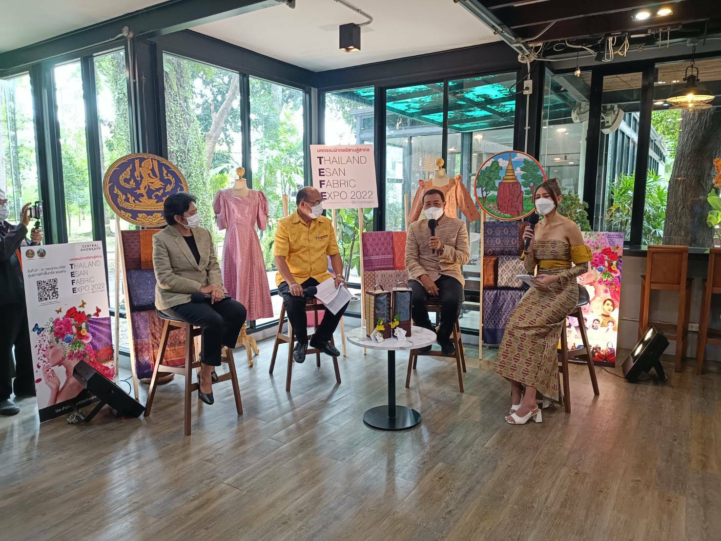 ?พช.ขอนแก่น : ร่วมพิธีแถลงข่าวการจัดงาน “มหกรรมผ้าทออีสานสู่สากล THALAND ESAN FABRIC EXPO 2022 @ KHONKAEN”?