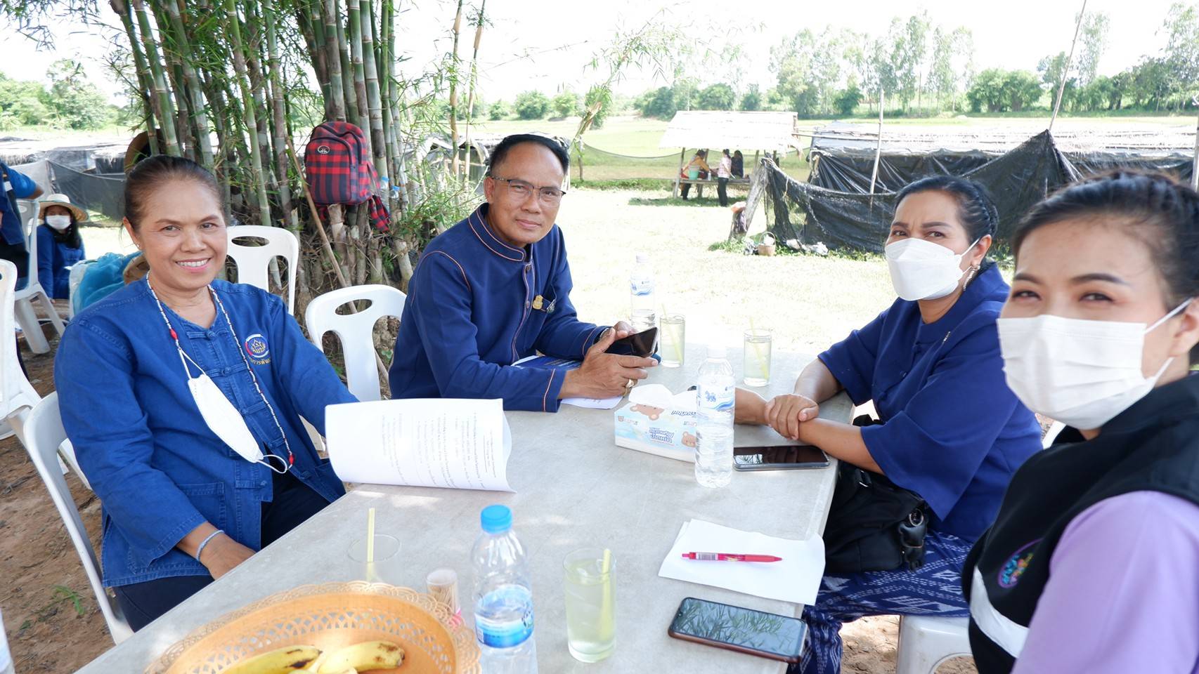 ?พช. ขอนแก่น : ร่วมถ่ายทำรายการ “เล่าเรื่องเมืองขอนแก่น” ประเด็นโครงการ คู่เสี่ยว เกี่ยวก้อย แก้จน คนขอนแก่น ทาง Facebook Live เพจ คนพันธ์ุแชร์ สวท.ขอนแก่น และทางวิทยุ สวท.ขอนแก่น FM 99.50 MHz.?