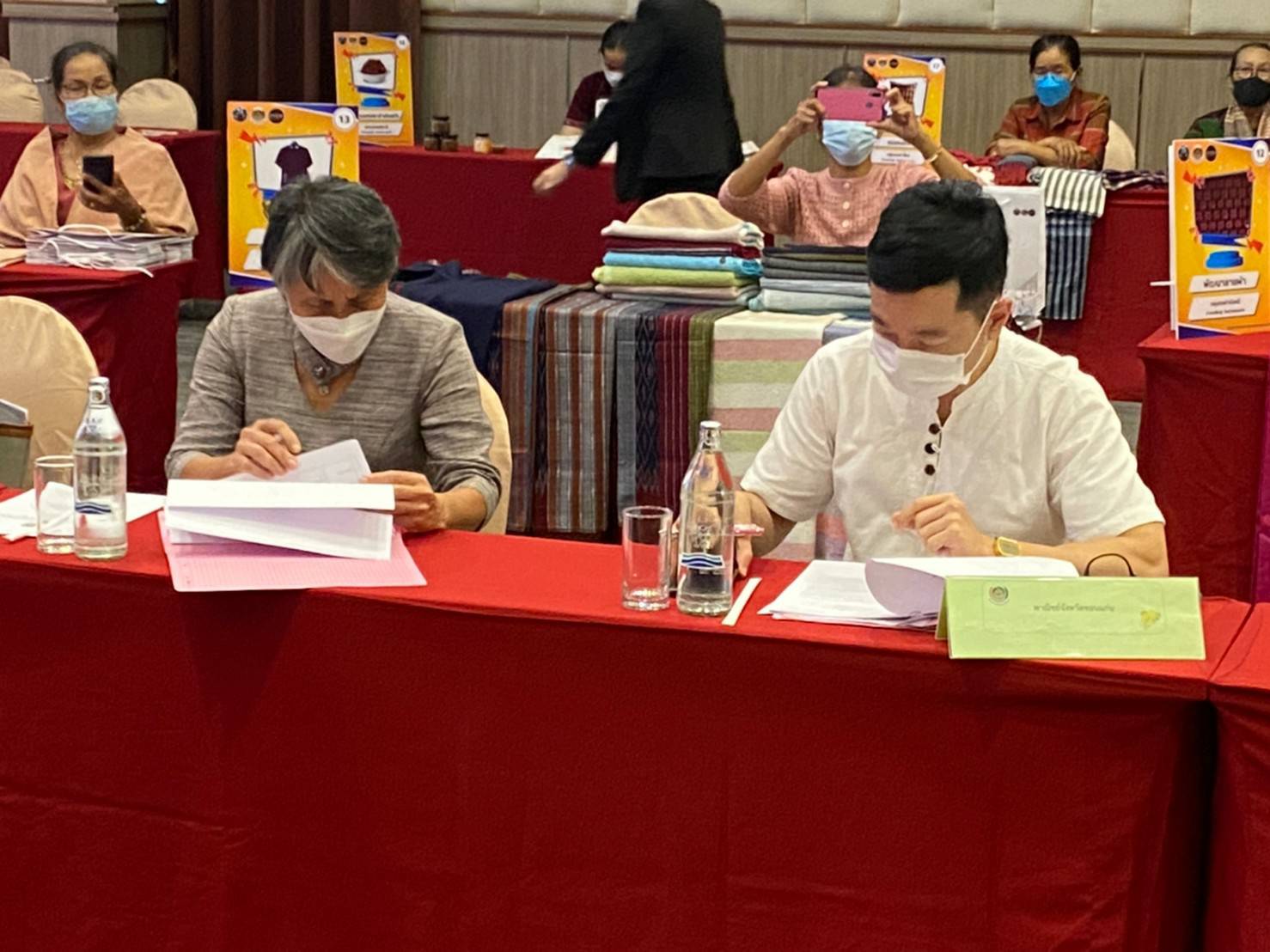 จังหวัดขอนแก่น : คัดเลือก ผลิตภัณฑ์ OTOP ร่วมประกวดระดับประเทศ?