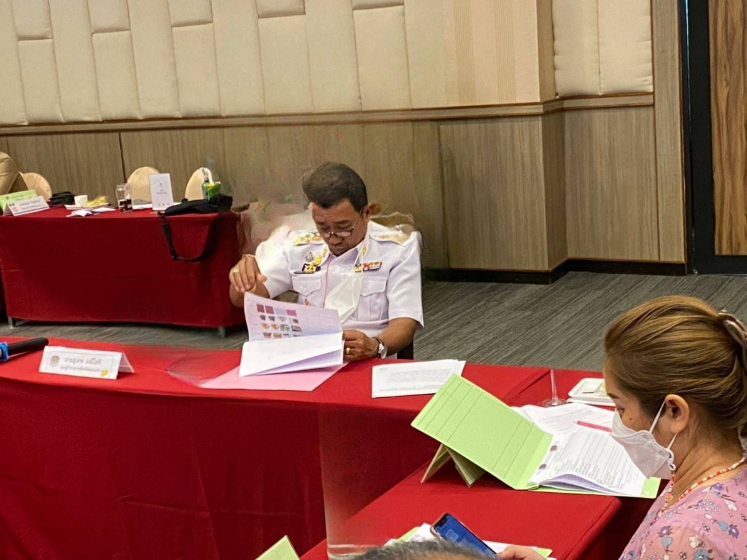 จังหวัดขอนแก่น : คัดเลือก ผลิตภัณฑ์ OTOP ร่วมประกวดระดับประเทศ?