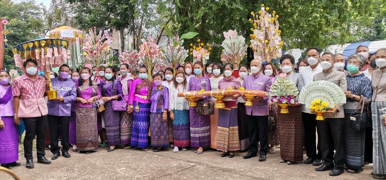 พช.ขอนแก่น : รองอธิบดีกรมการพัฒนาชุมชน (นายสุรศักดิ์  อักษรกุล) ทอดผ้าป่าสามัคคี สมทบทุนสร้างอุโบสถวัดทางพาด อำเภอเขาสวนกวาง จังหวัดขอนแก่น
