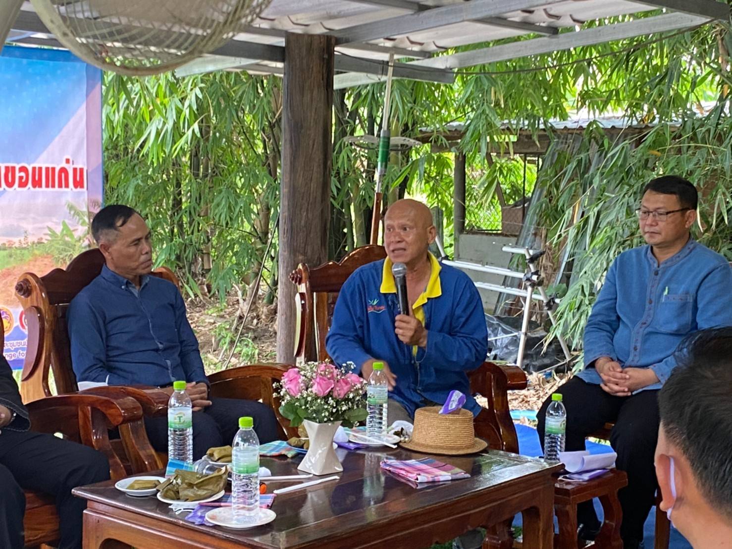 พช.ขอนแก่น : รองอธิบดี พช.(นายสุรศักดิ์ อักษรกุล) พร้อมคณะ ลงพื้นที่ติดตามผลการดำเนินโครงการ “โคก หนอง นา พช.” จ.ขอนแก่น