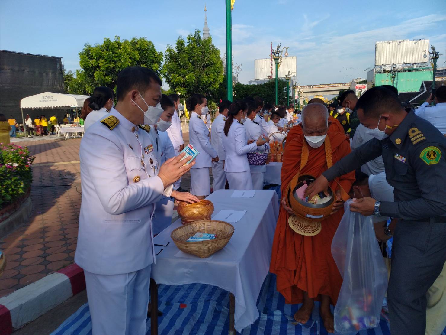 จังหวัดขอนแก่น : จัดกิจกรรมเฉลิมพระเกียรติพระบาทสมเด็จพระเจ้าอยู่หัว เนื่องในโอกาสวันเฉลิมพระชนมพรรษา 28 กรกฎาคม 2565
