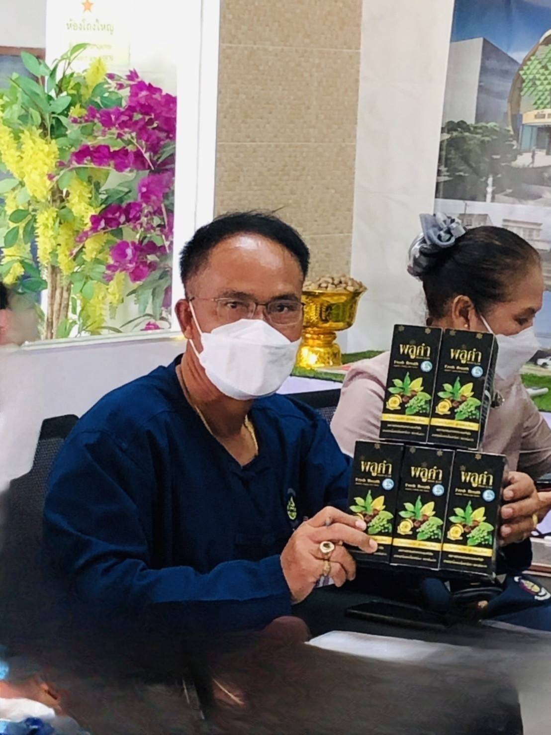 พช.ขอนแก่น : รองอธิบดี พช.(นายสุรศักดิ์ อักษรกุล) พร้อมคณะหารือแนวทางการพัฒนาและส่งเสริมอาชีพการปลูกมะเขือพวง (“หมากแข้ง”) หวังเพิ่มช่องทางการจำหน่ายแก่ครัวเรือนโคกหนองนา